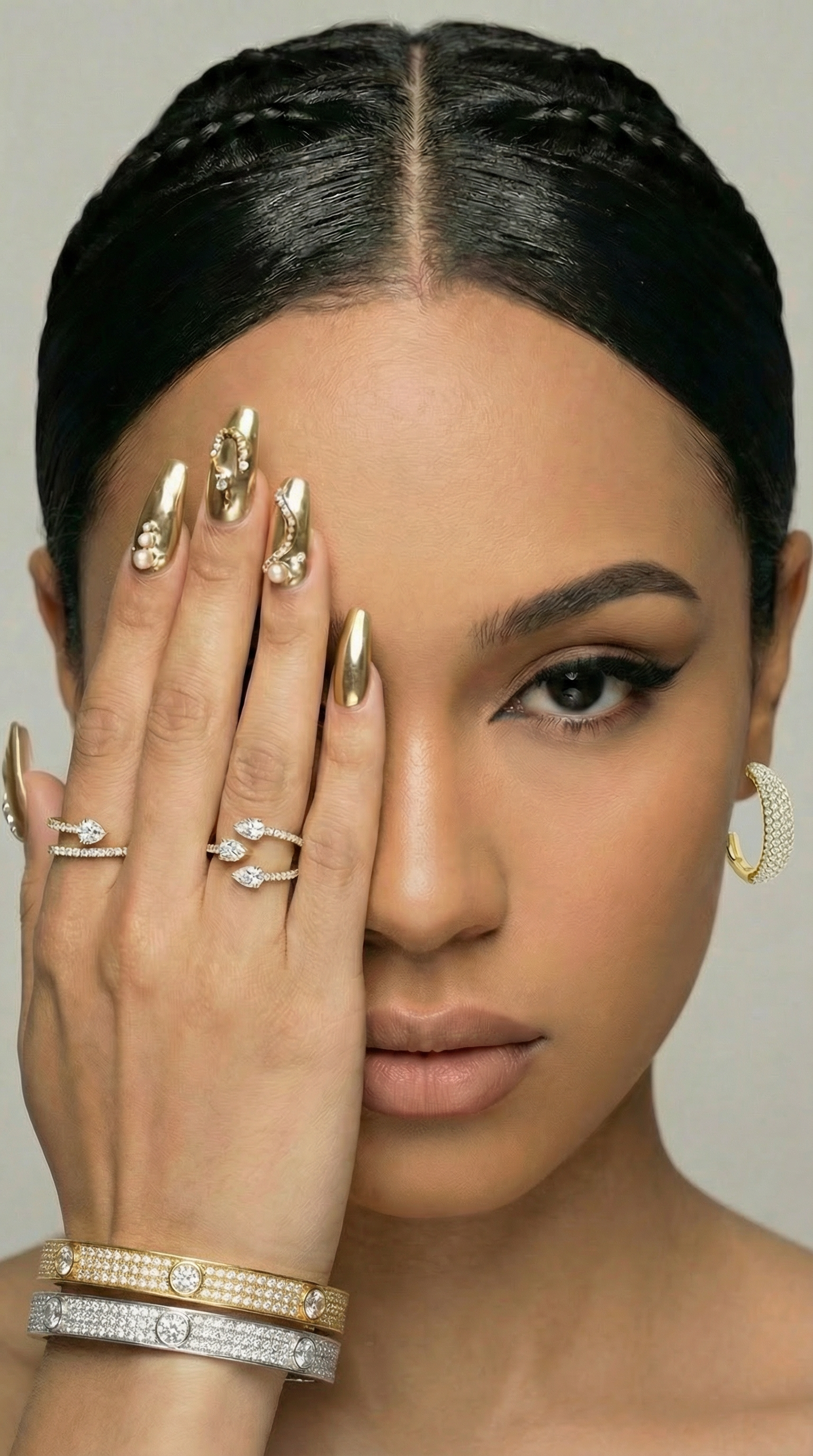 Ménage a Trois pear and pavé ring on models hand Waltz Diamonds