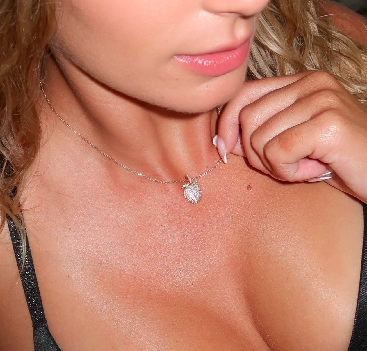 Sweet Peach Pendant - Waltz Diamonds